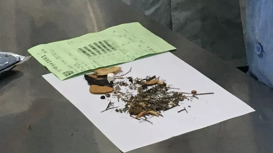 壯麗70年 · 講好江蘇藥品安全故事 | 江蘇省藥監(jiān)局領(lǐng)導及各大媒體一行來到李良濟參觀采訪(圖16)